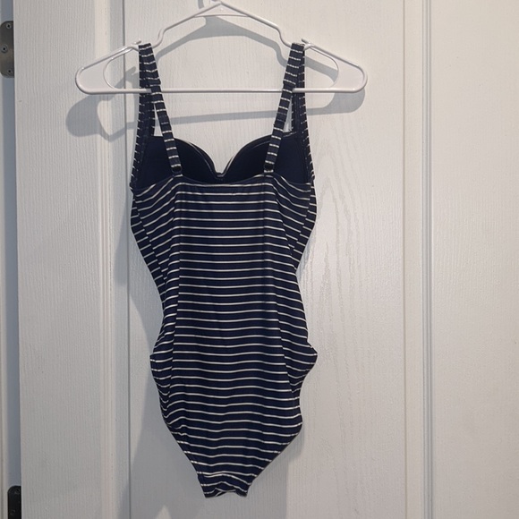 Niptuck Swimsuit, Size 6 - Picture 5 of 15